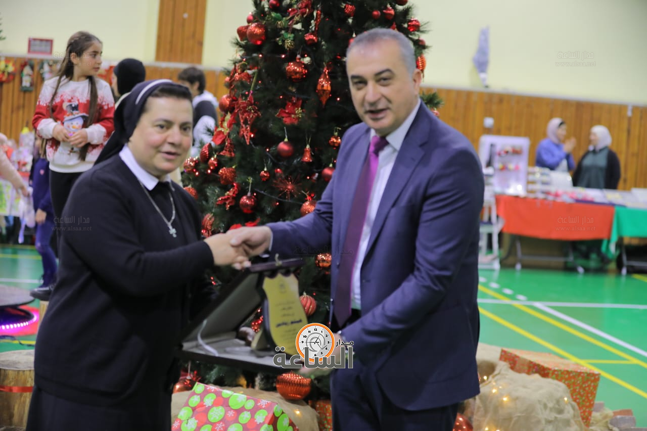 Madar Al-Saa Images 0.4080344942495129