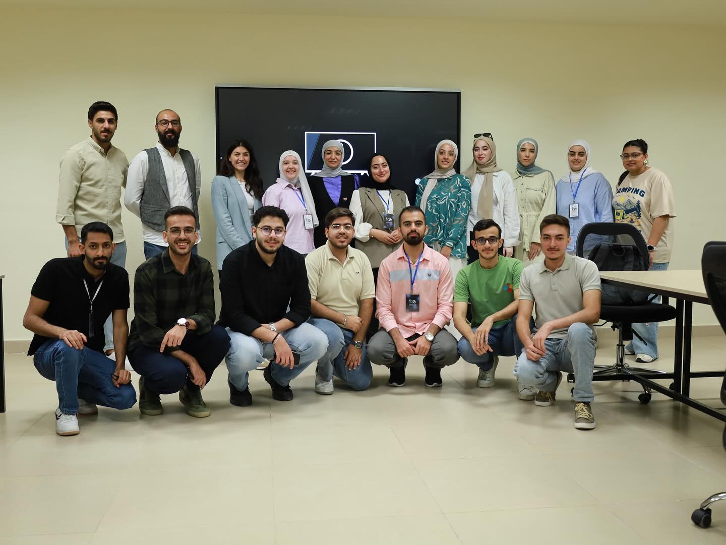 Madar Al-Saa Images 0.5805543279456875