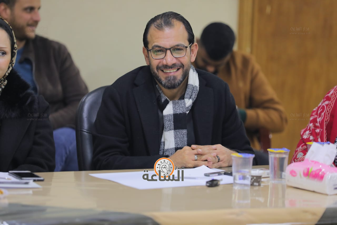 Madar Al-Saa Images 0.24975388174643154