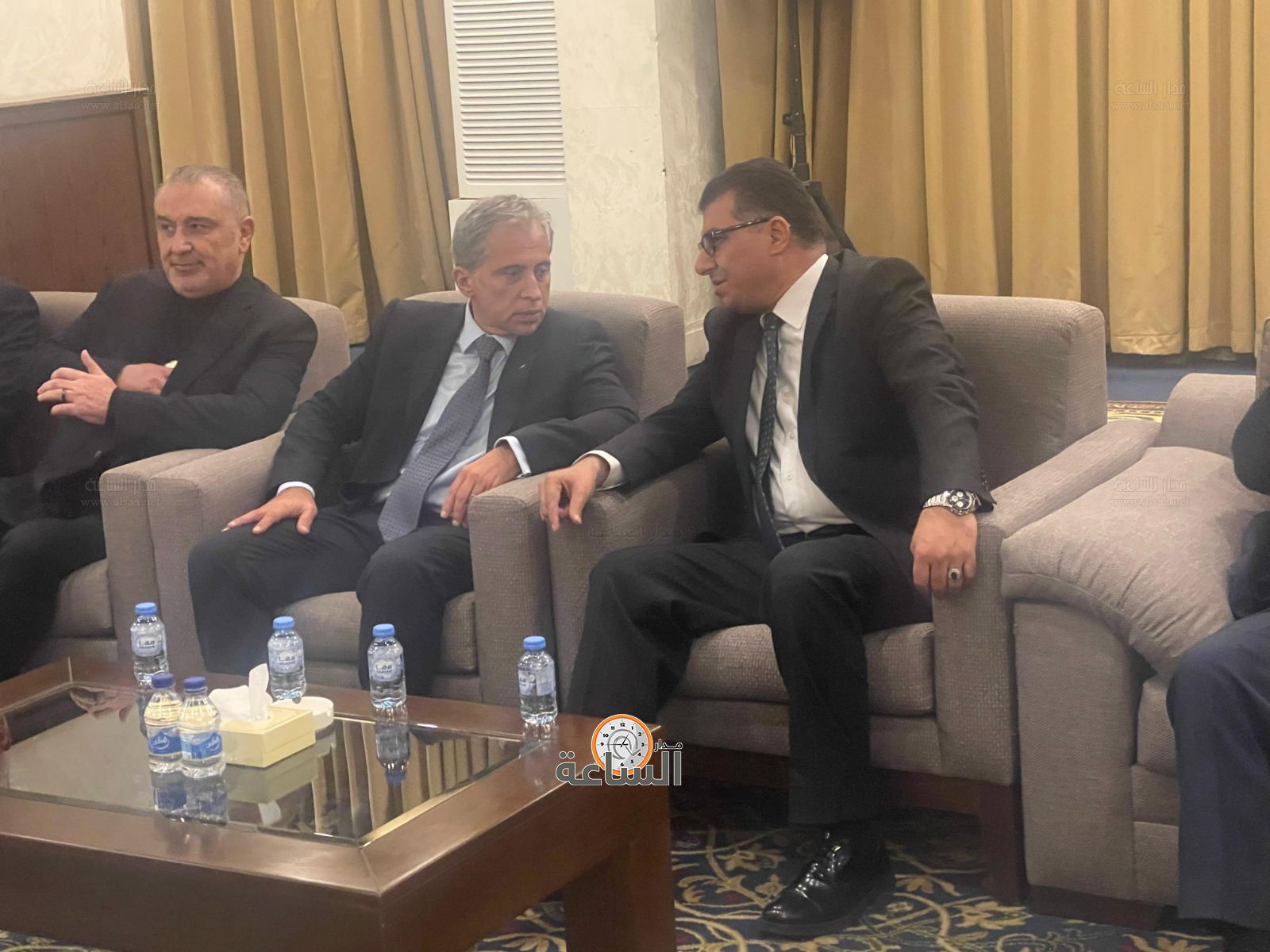 Madar Al-Saa Images 0.4489550823343542