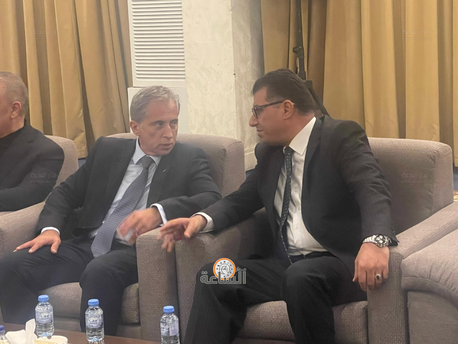 Madar Al-Saa Images 0.7192794892579266