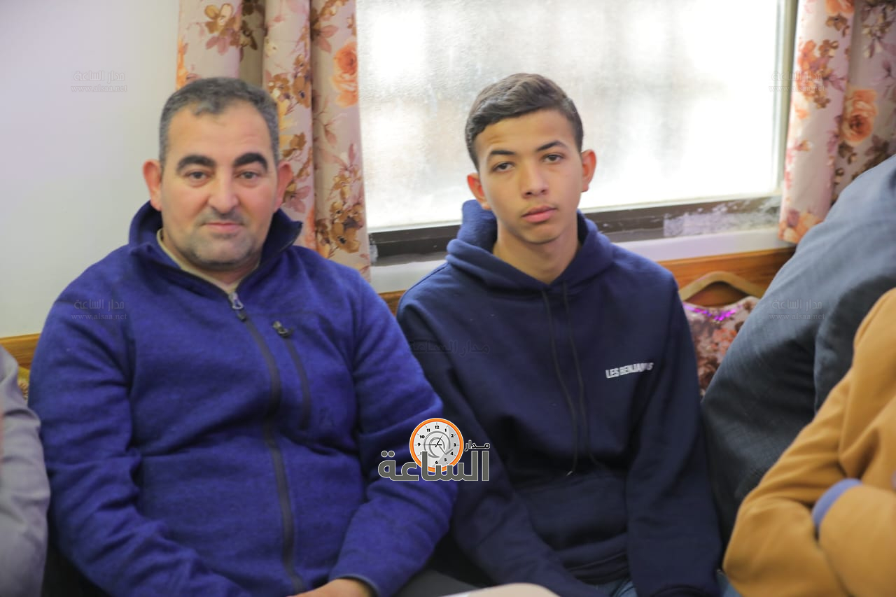 Madar Al-Saa Images 0.9078901353583828