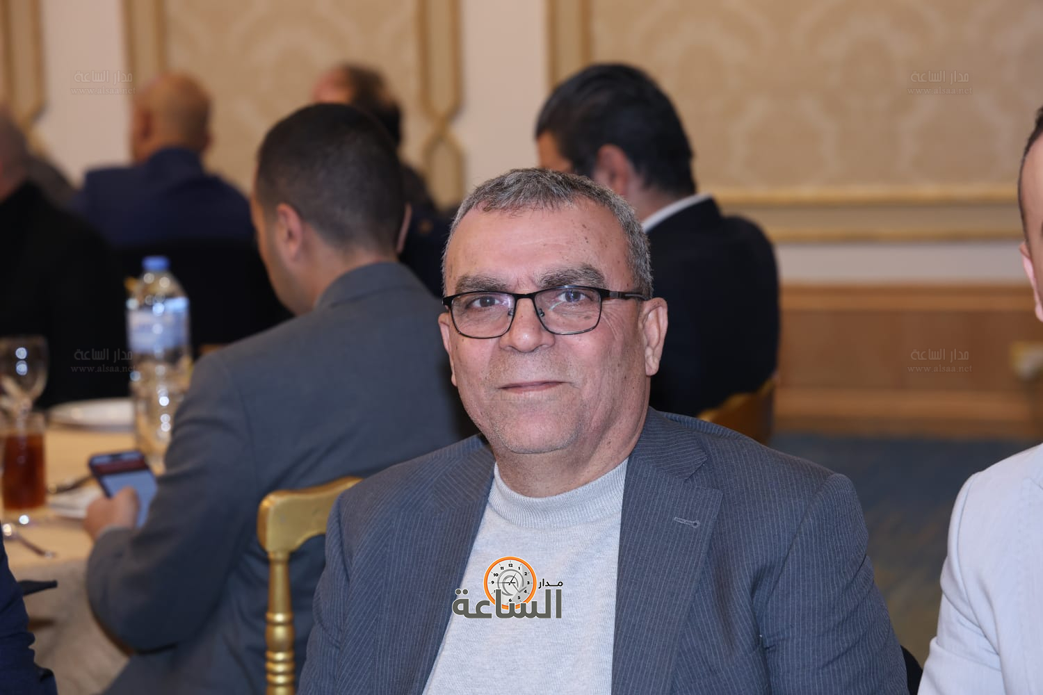 Madar Al-Saa Images 0.9840390741690153