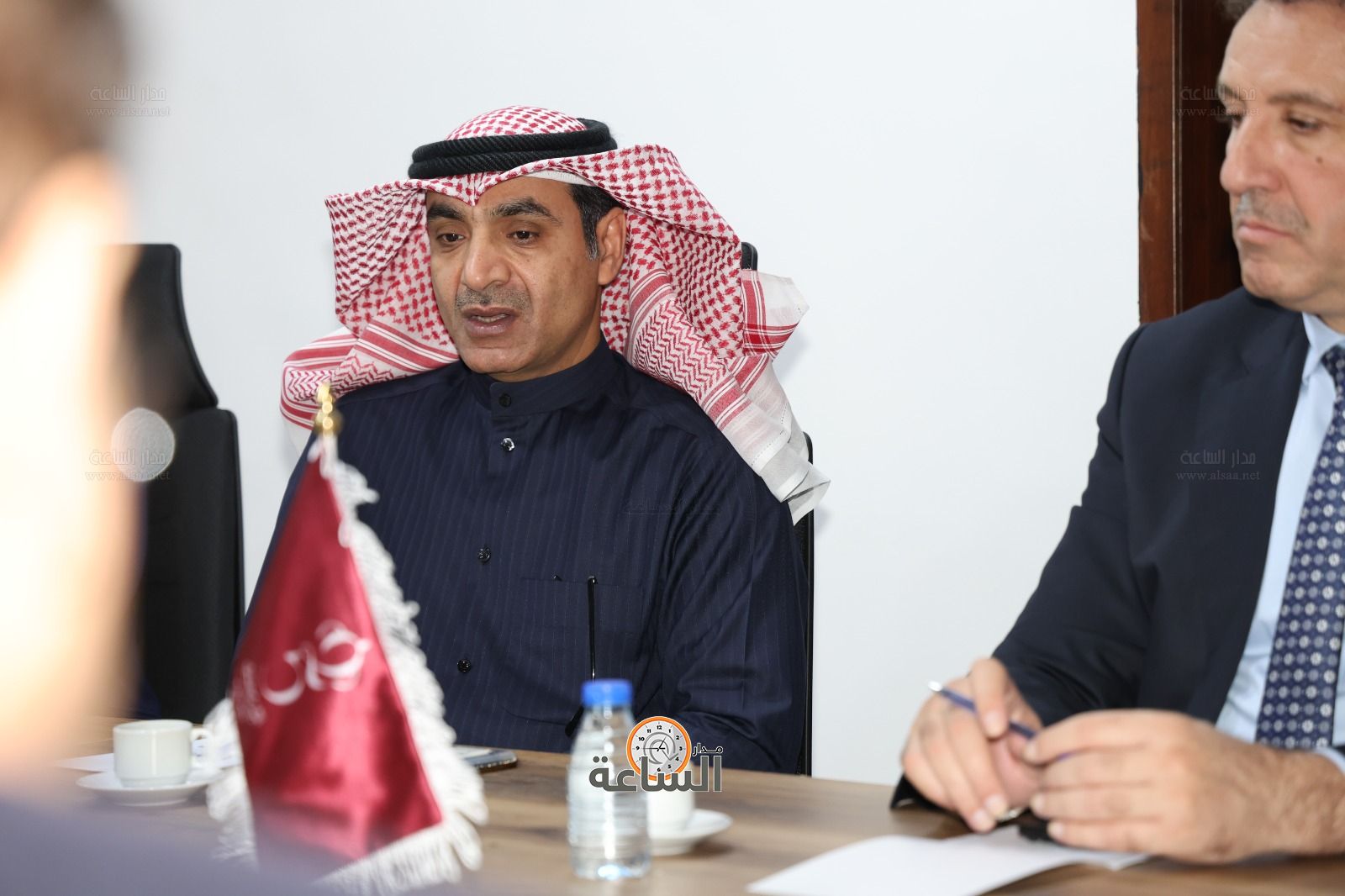 Madar Al-Saa Images 0.1525499046659975