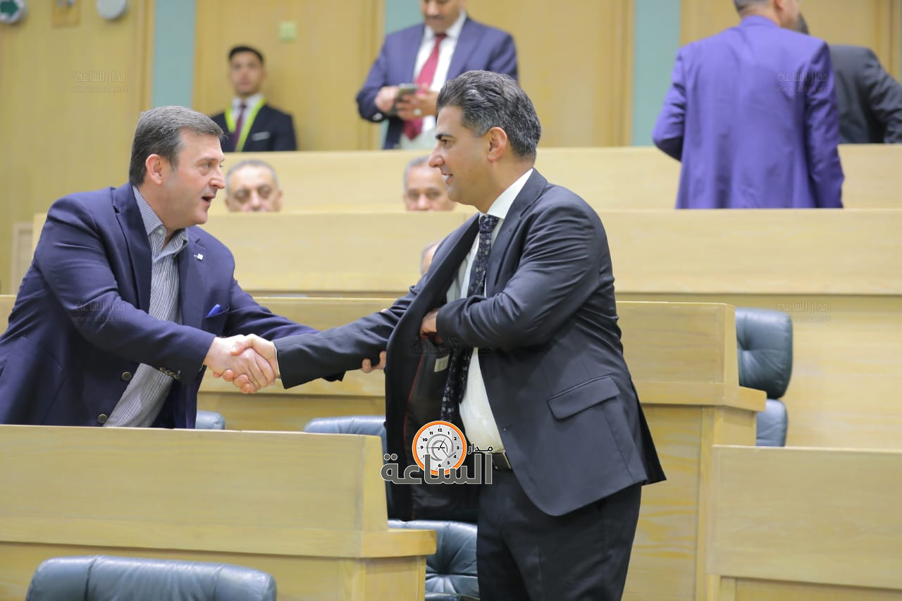 Madar Al-Saa Images 0.9604381966321596