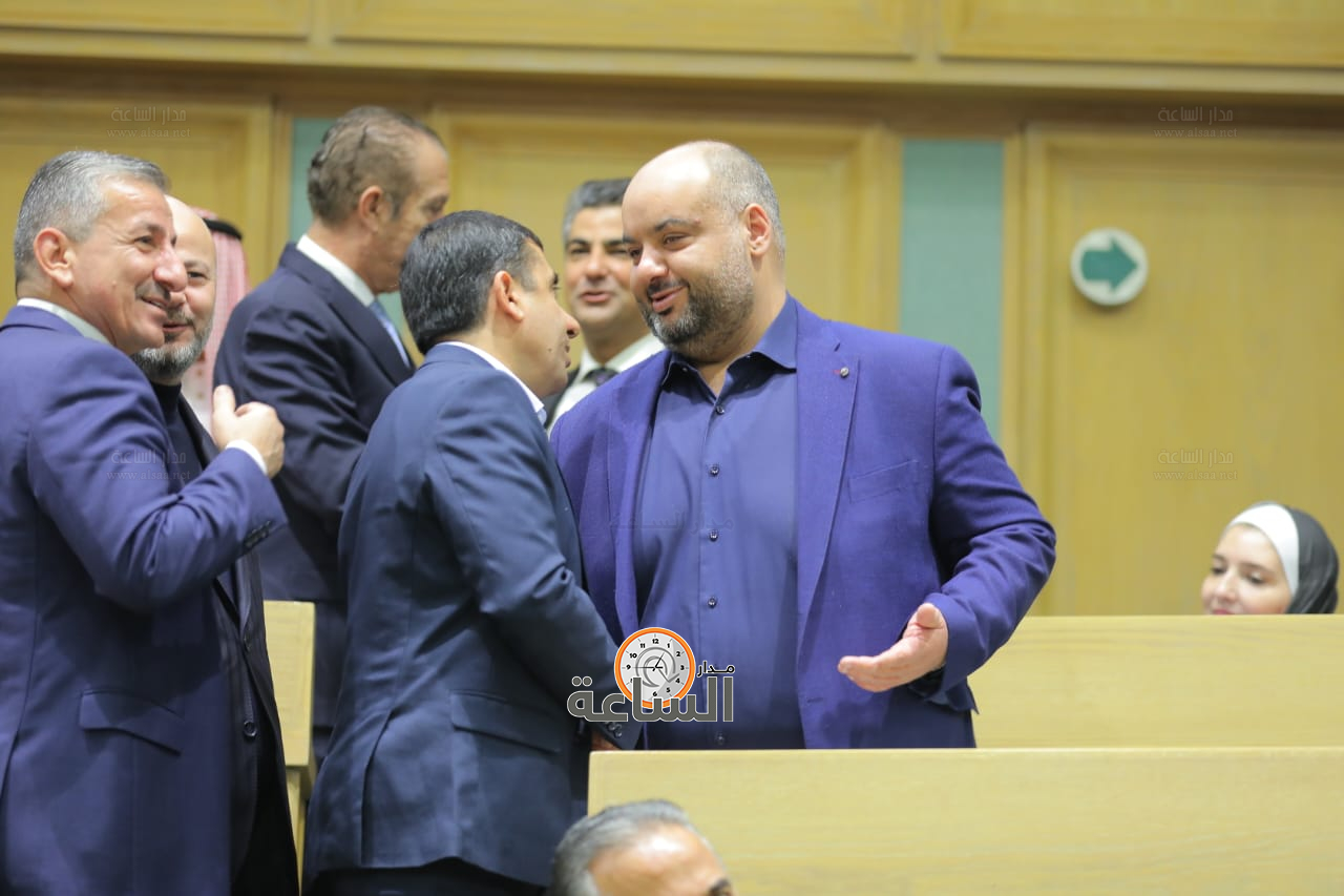 Madar Al-Saa Images 0.4371466342681465