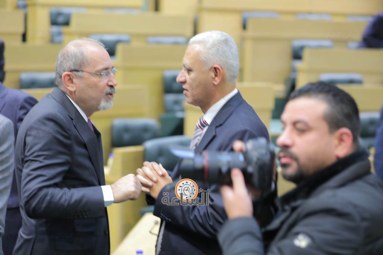 Madar Al-Saa Images 0.8352478154723326