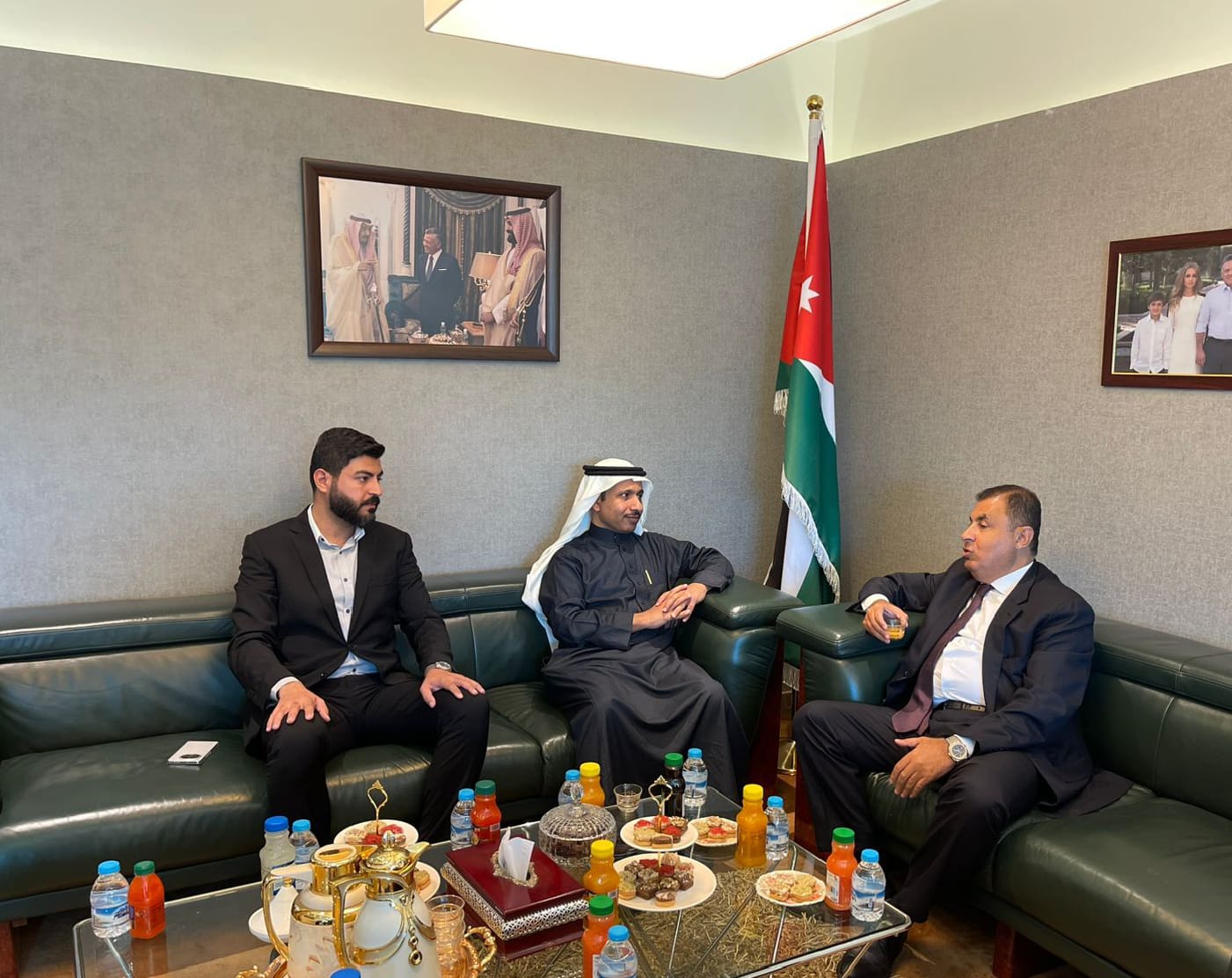 Madar Al-Saa Images 0.190597128827668