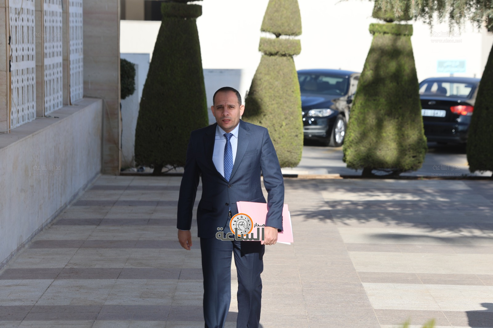 Madar Al-Saa Images 0.9624382091716468