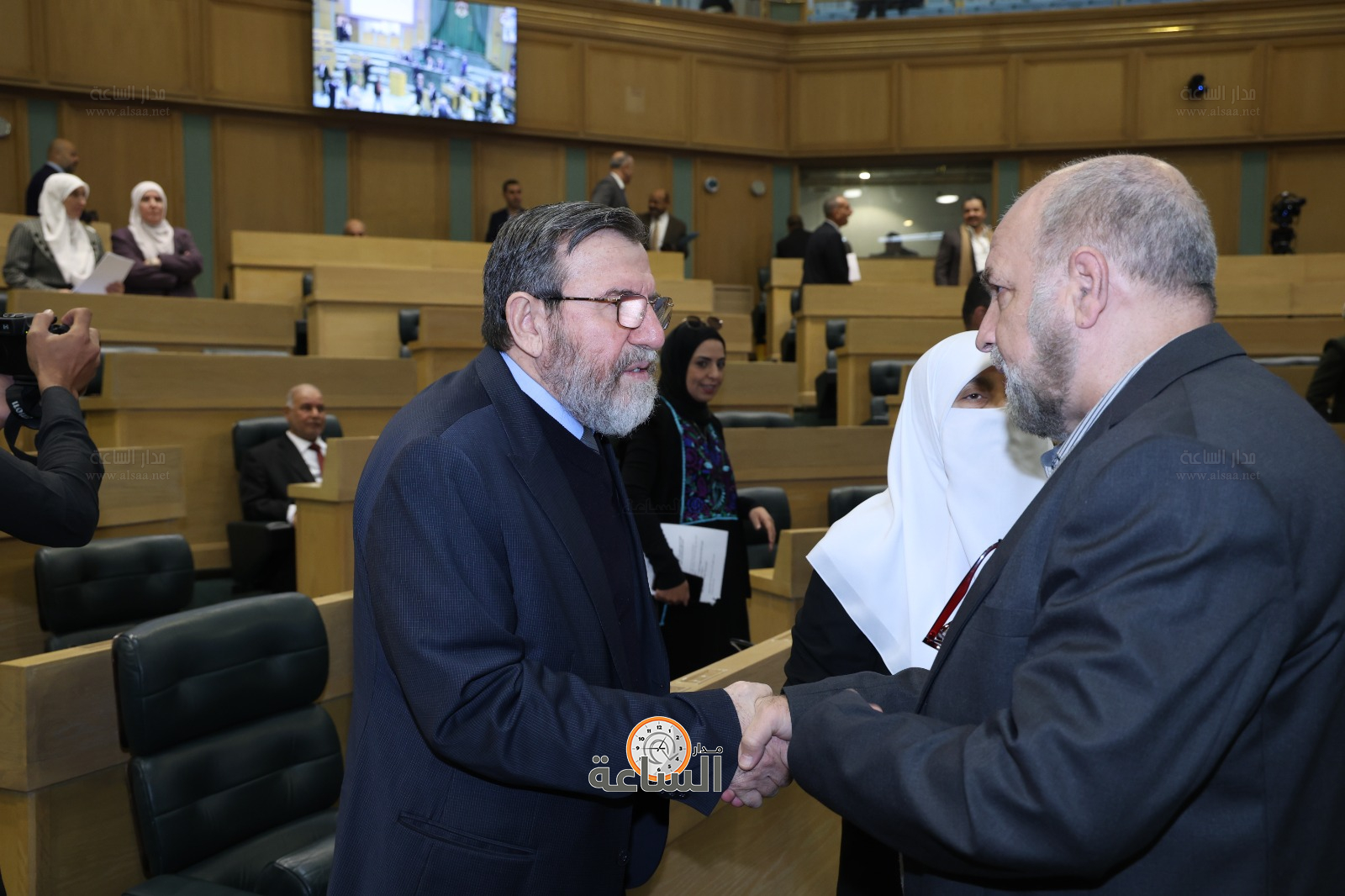 Madar Al-Saa Images 0.7723960175989977