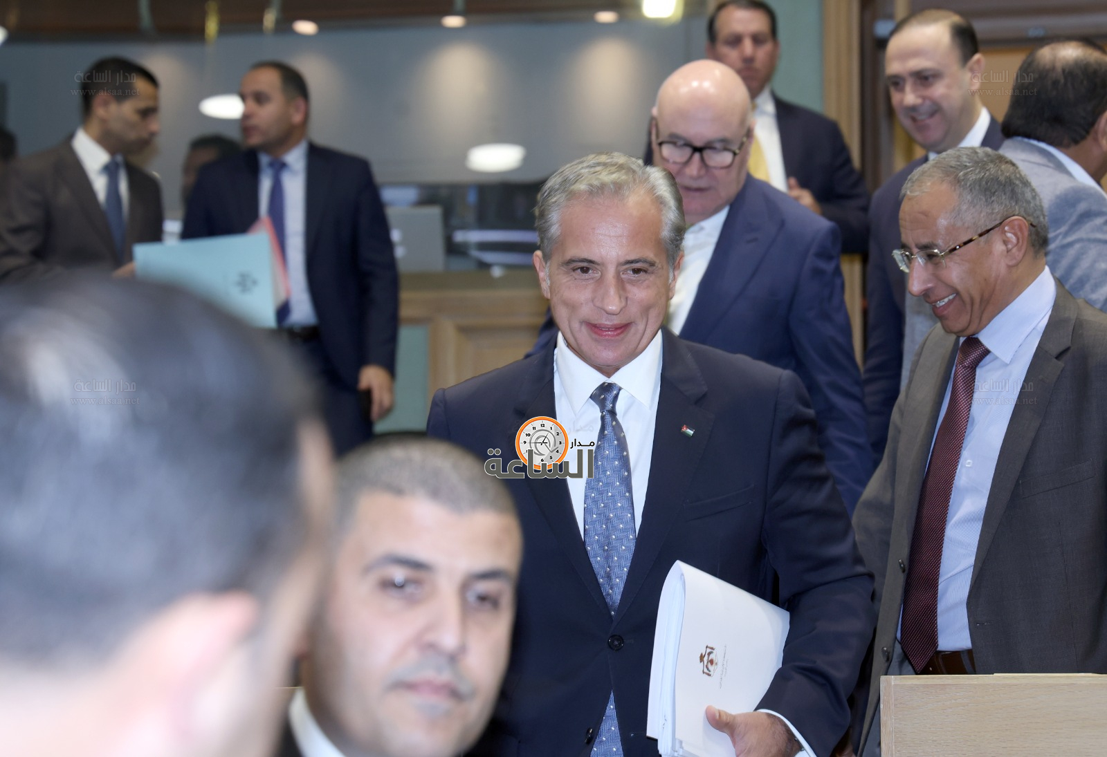 Madar Al-Saa Images 0.8222830226783995