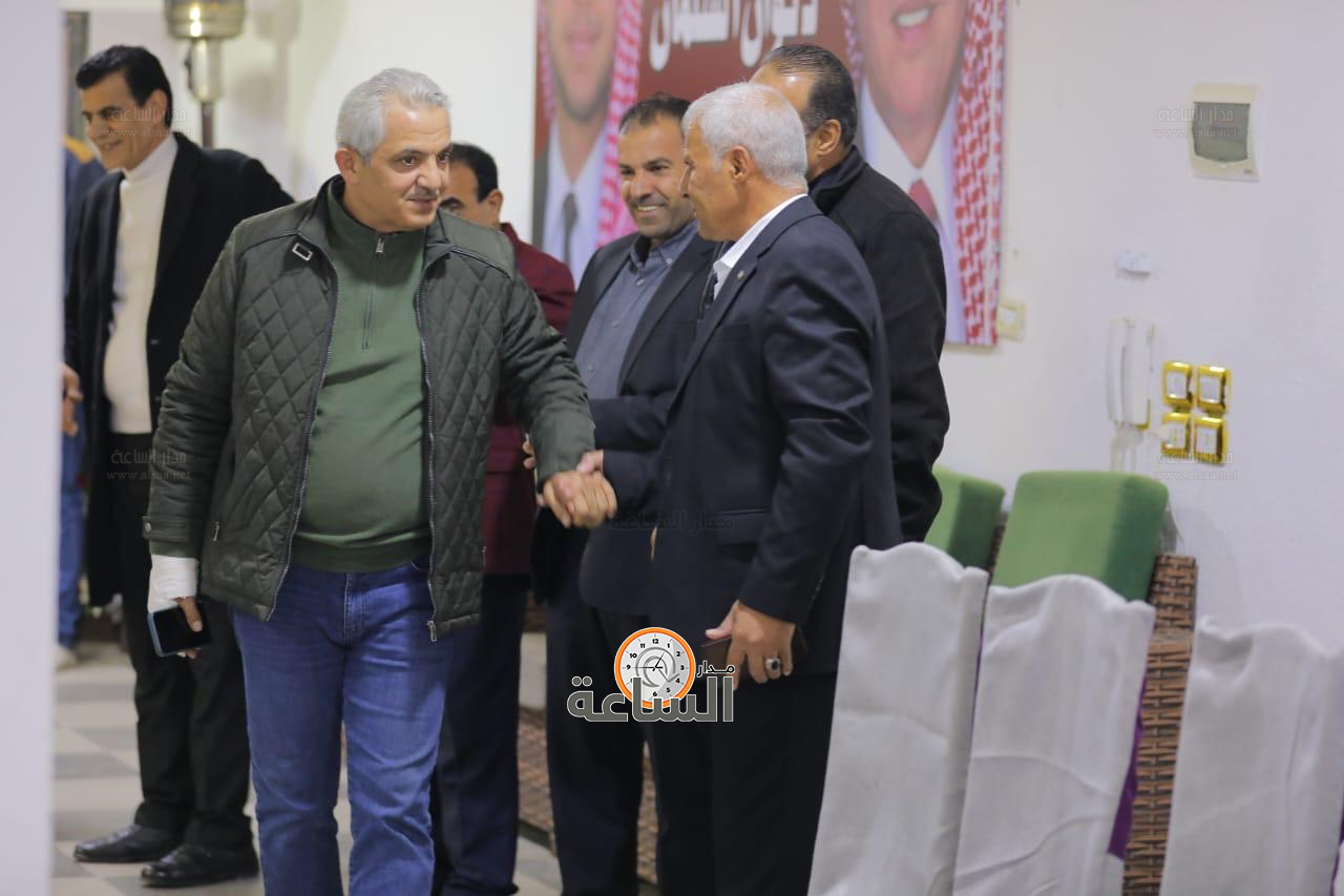 Madar Al-Saa Images 0.8682667067631316