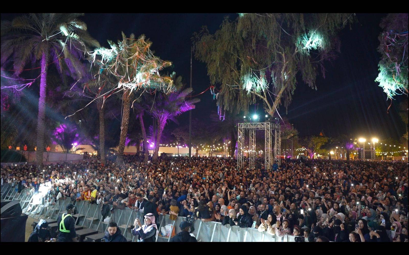 Madar Al-Saa Images 0.6816512069643843