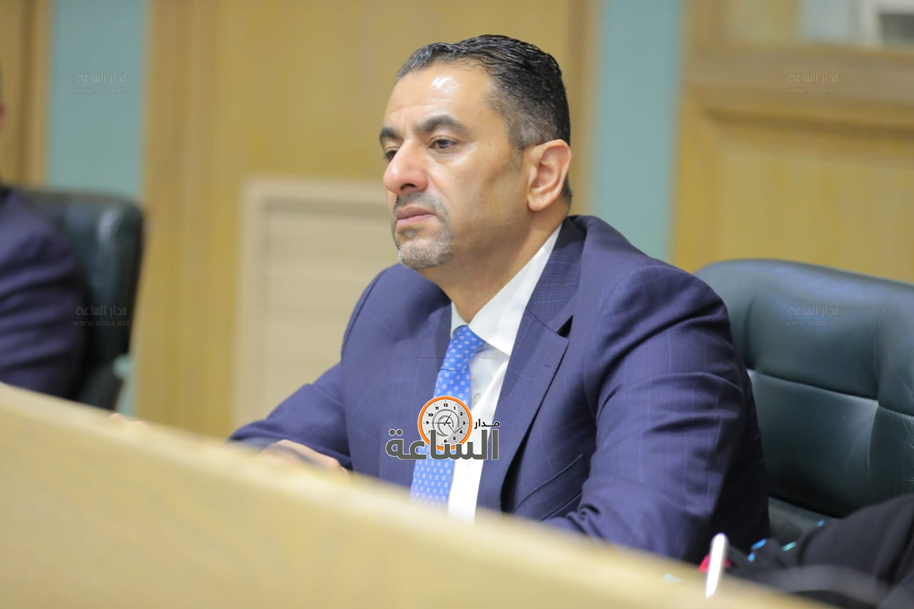 Madar Al-Saa Images 0.6918950673359541