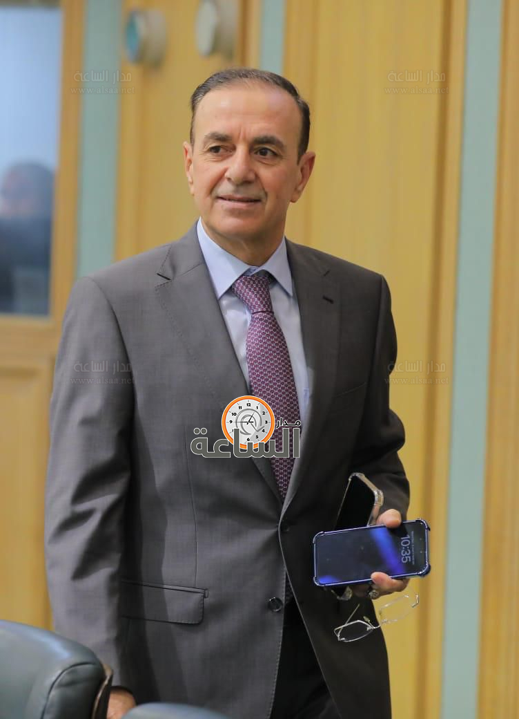 Madar Al-Saa Images 0.7594426301596104