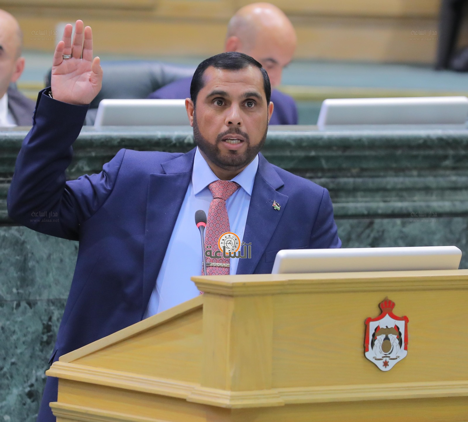 Madar Al-Saa Images 0.7809481377807828