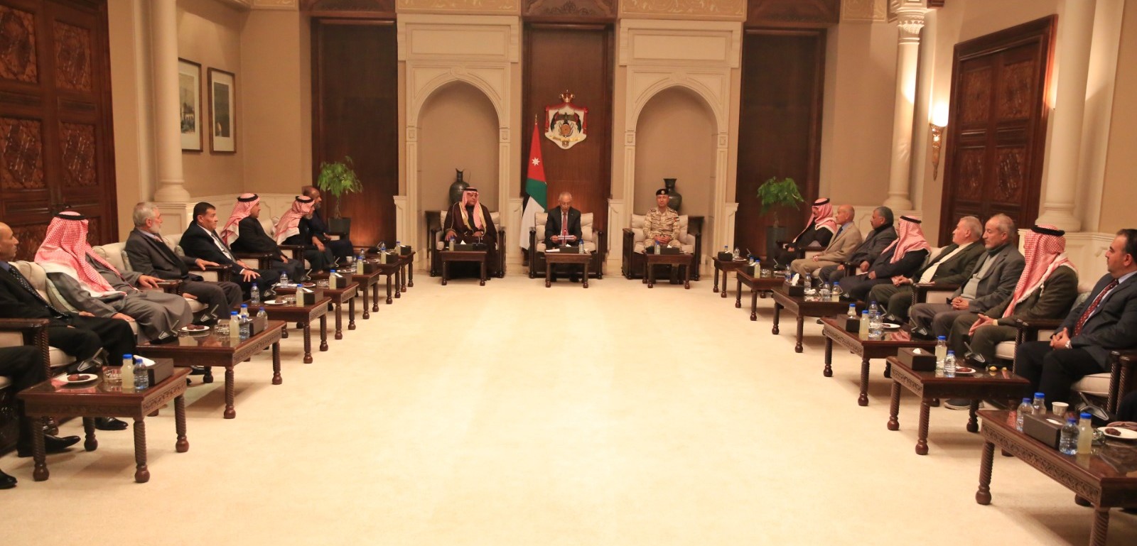 Madar Al-Saa Images 0.27554425792310155