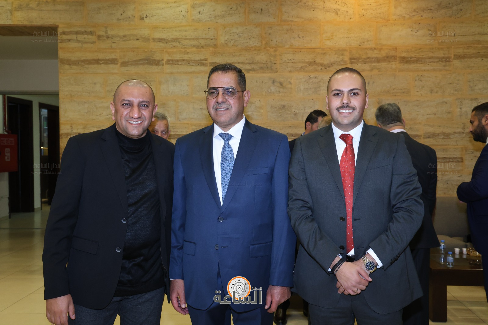 Madar Al-Saa Images 0.5164227447890095