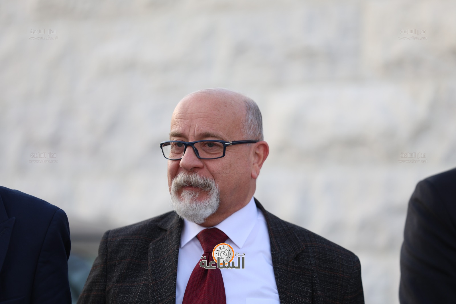 Madar Al-Saa Images 0.9826102652381878