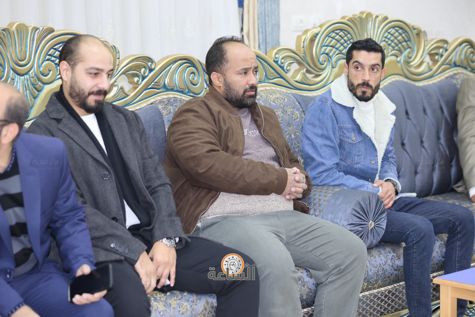 Madar Al-Saa Images 0.5232234325895027