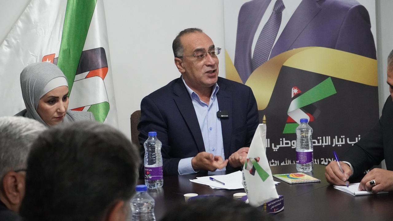 Madar Al-Saa Images 0.3956050167395808