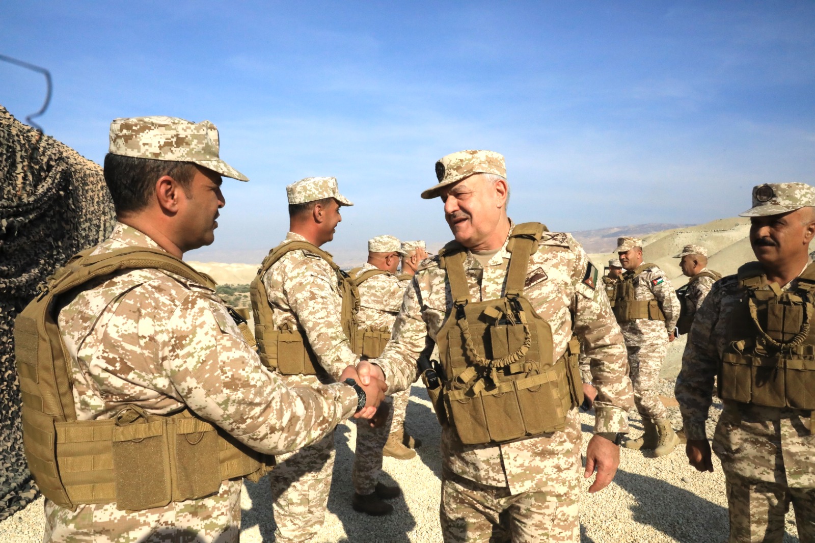 Madar Al-Saa Images 0.4210860545184769