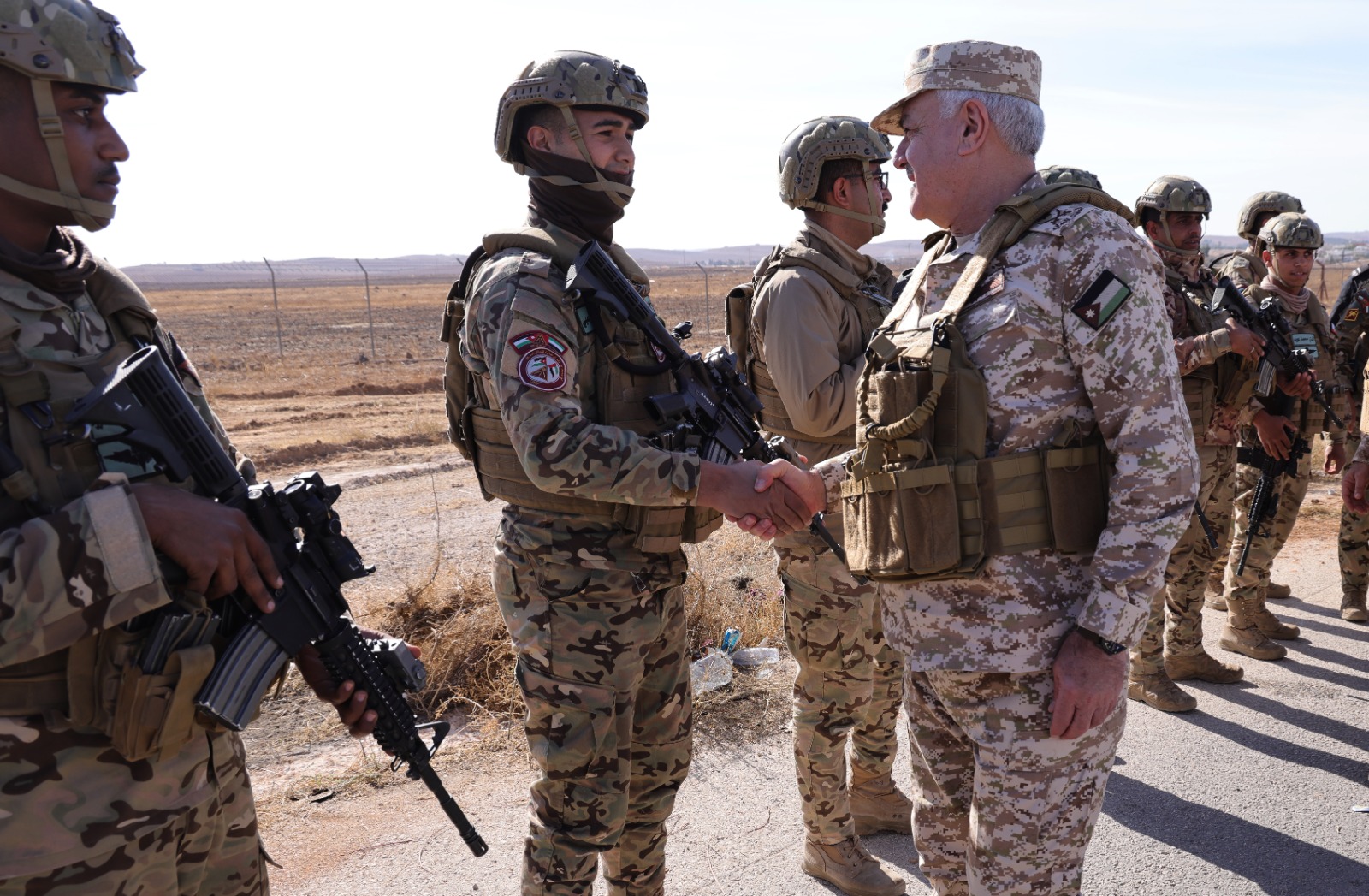 Madar Al-Saa Images 0.10894475975656359