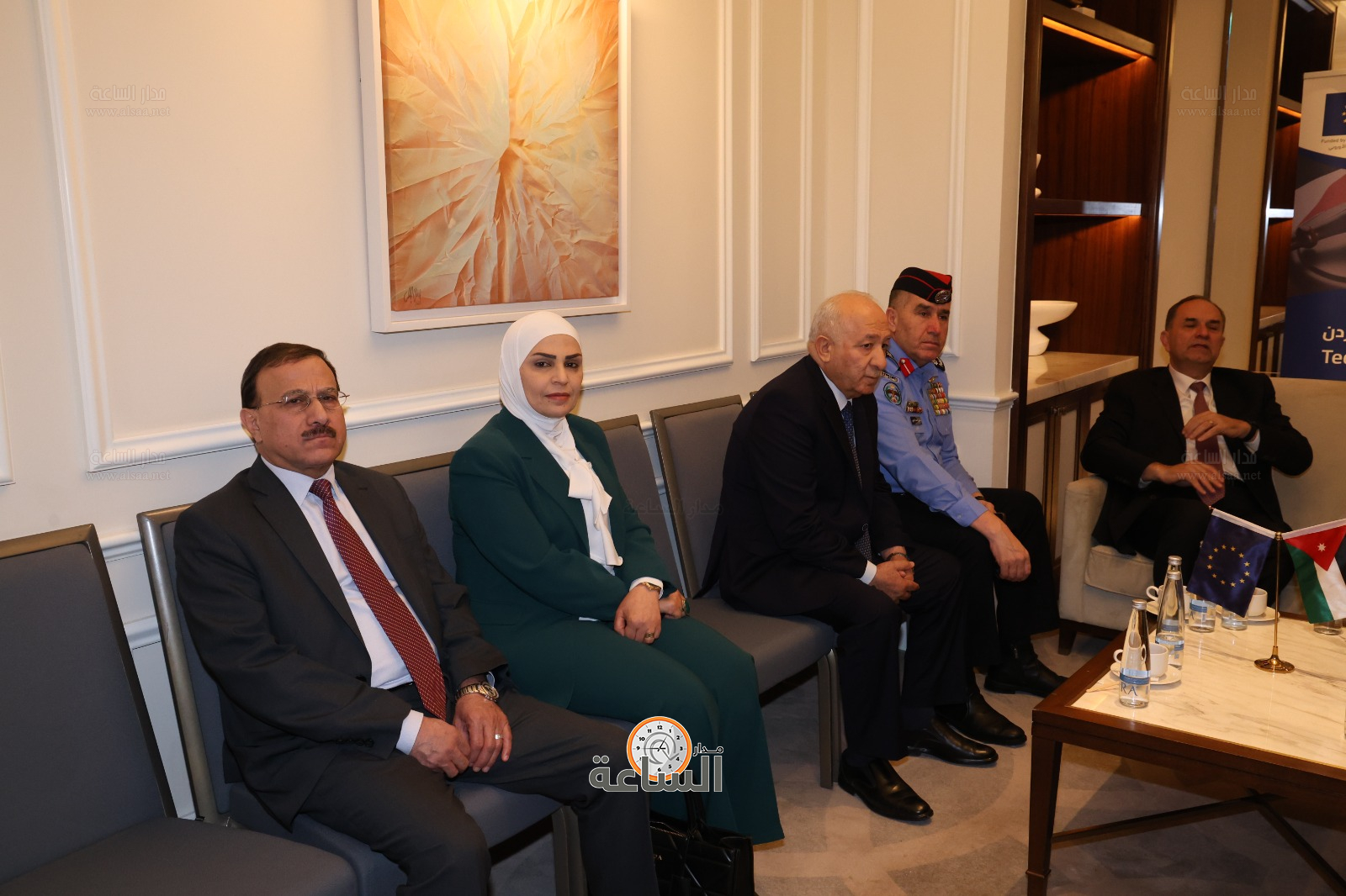 Madar Al-Saa Images 0.647047422845533