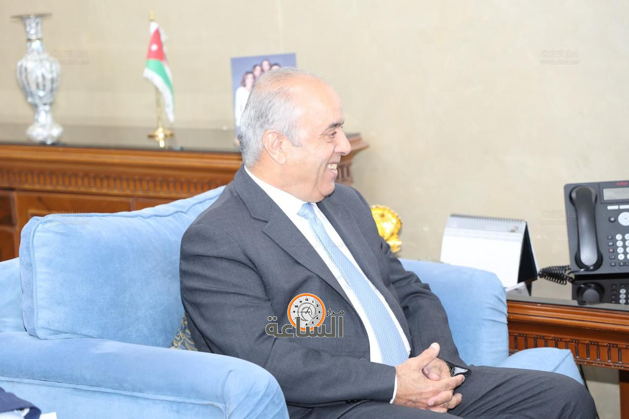 Madar Al-Saa Images 0.5952270326959985