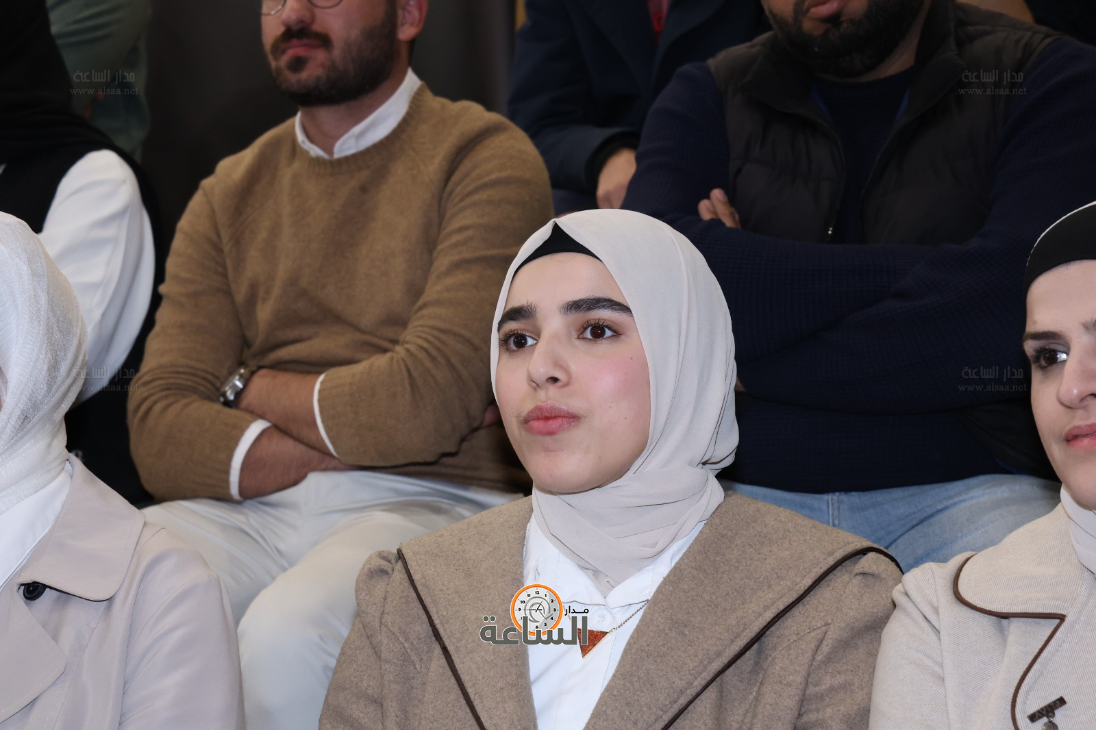 Madar Al-Saa Images 0.6060312949553719