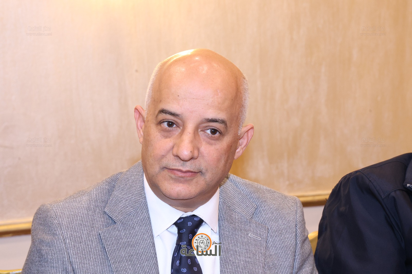 Madar Al-Saa Images 0.04667993919992264