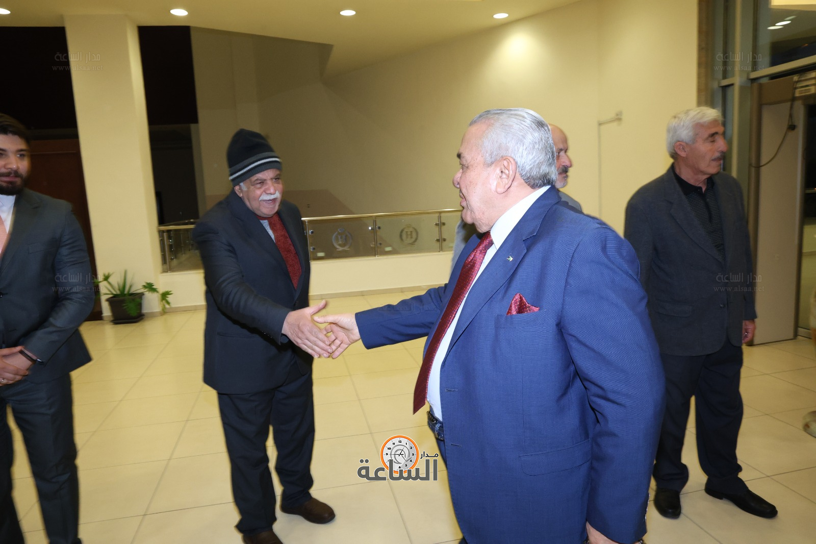 Madar Al-Saa Images 0.9237631335580525