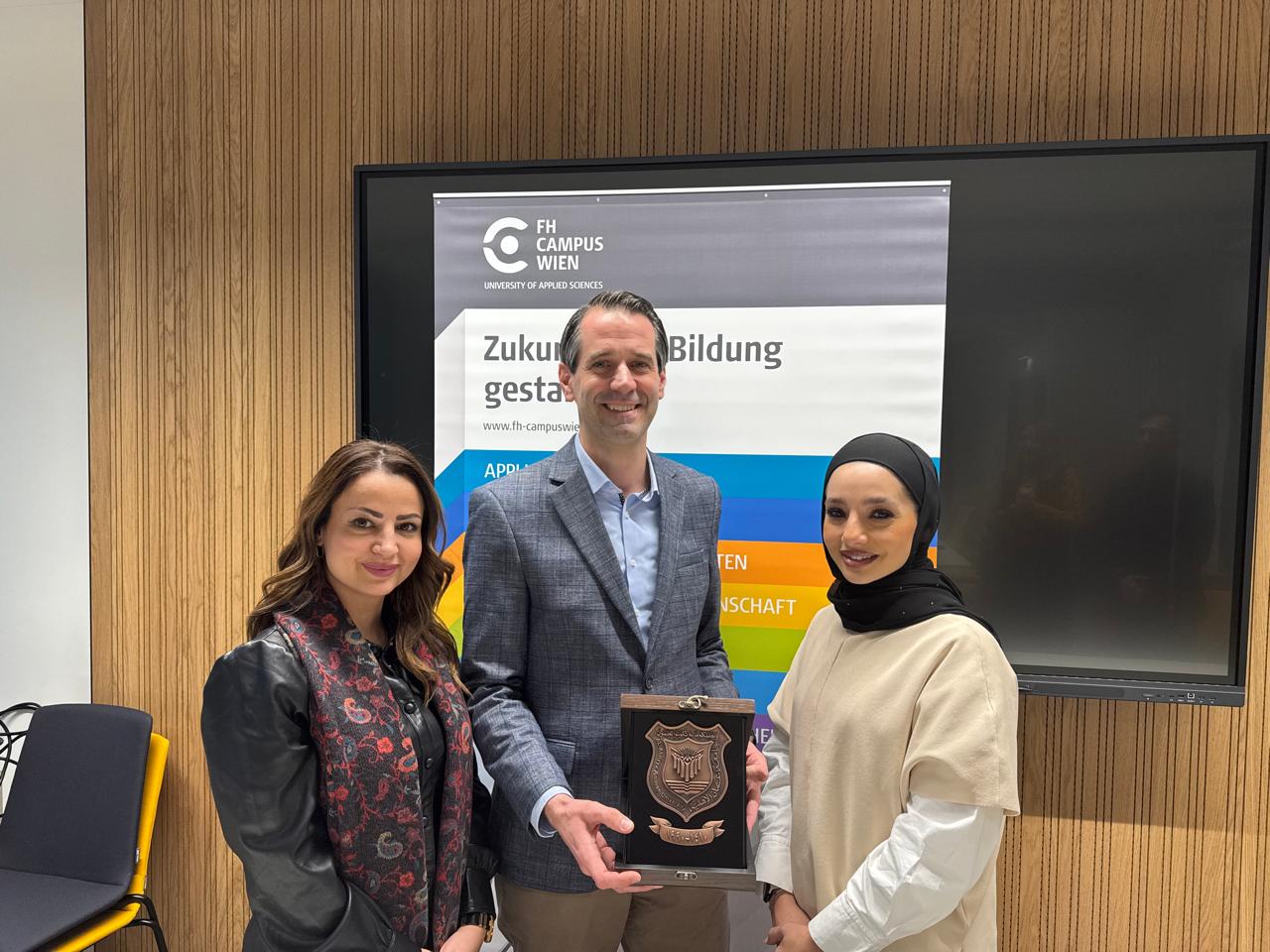 Madar Al-Saa Images 0.3508015568865017