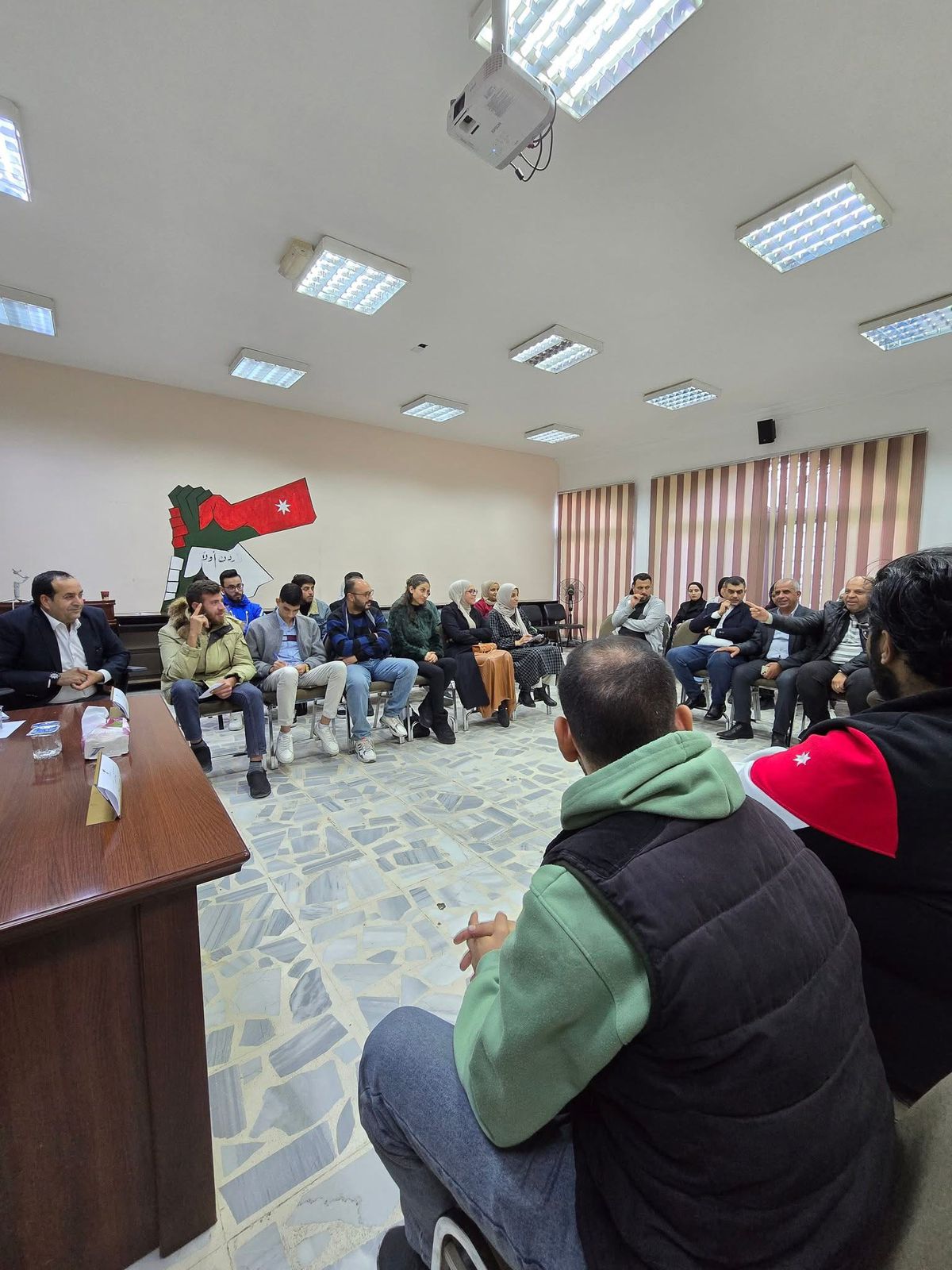 Madar Al-Saa Images 0.21445600038968493