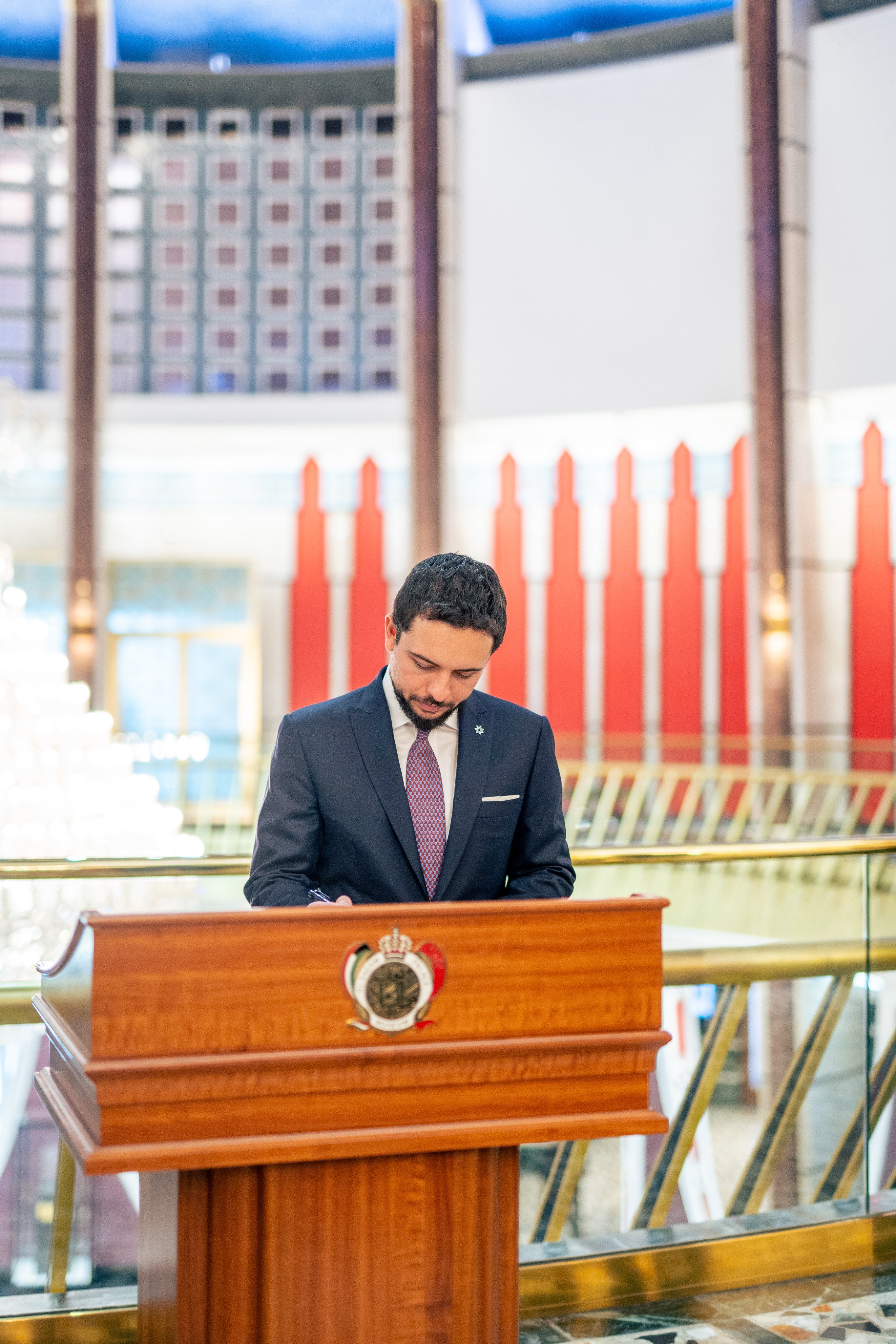 Madar Al-Saa Images 0.5193714429881982