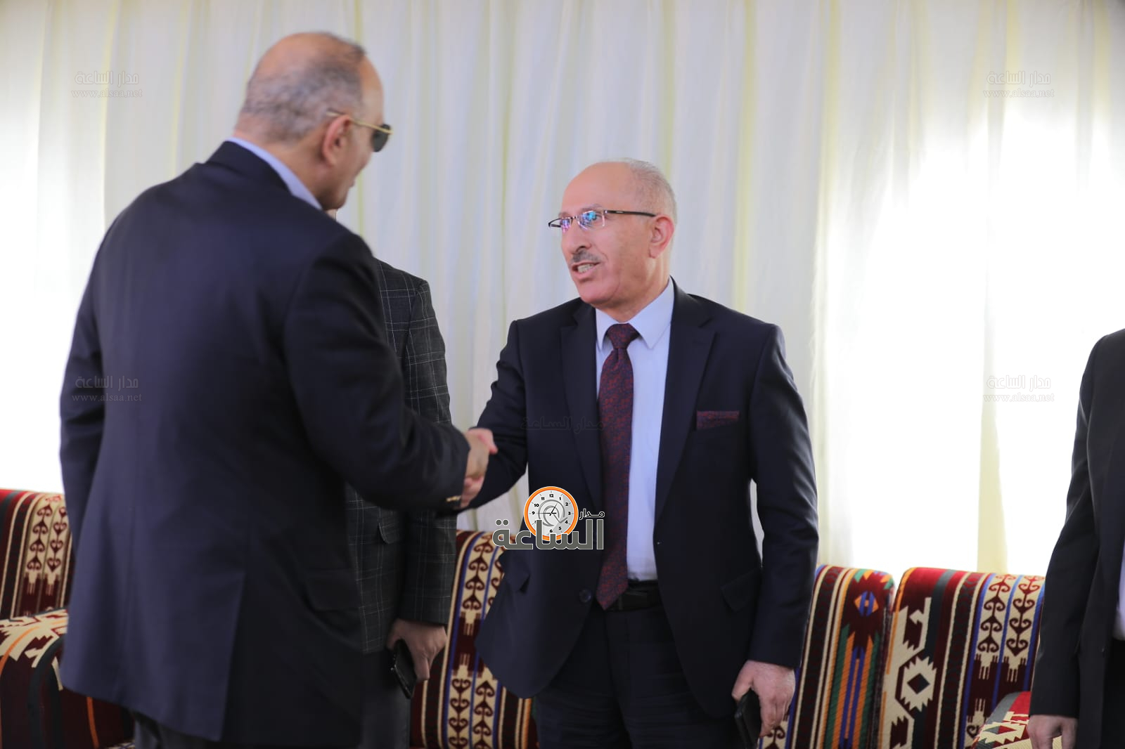 Madar Al-Saa Images 0.6735969037769125