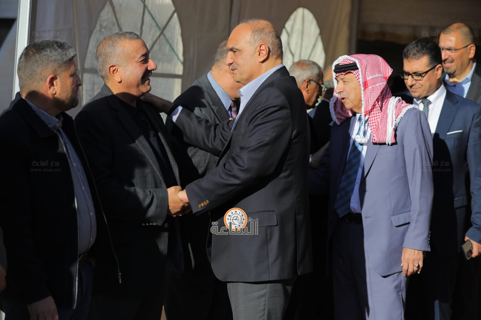 Madar Al-Saa Images 0.7146762304309324