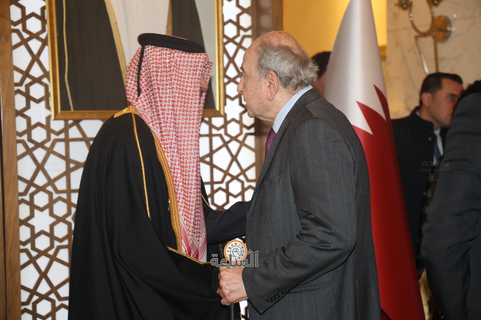 Madar Al-Saa Images 0.7085135768574657