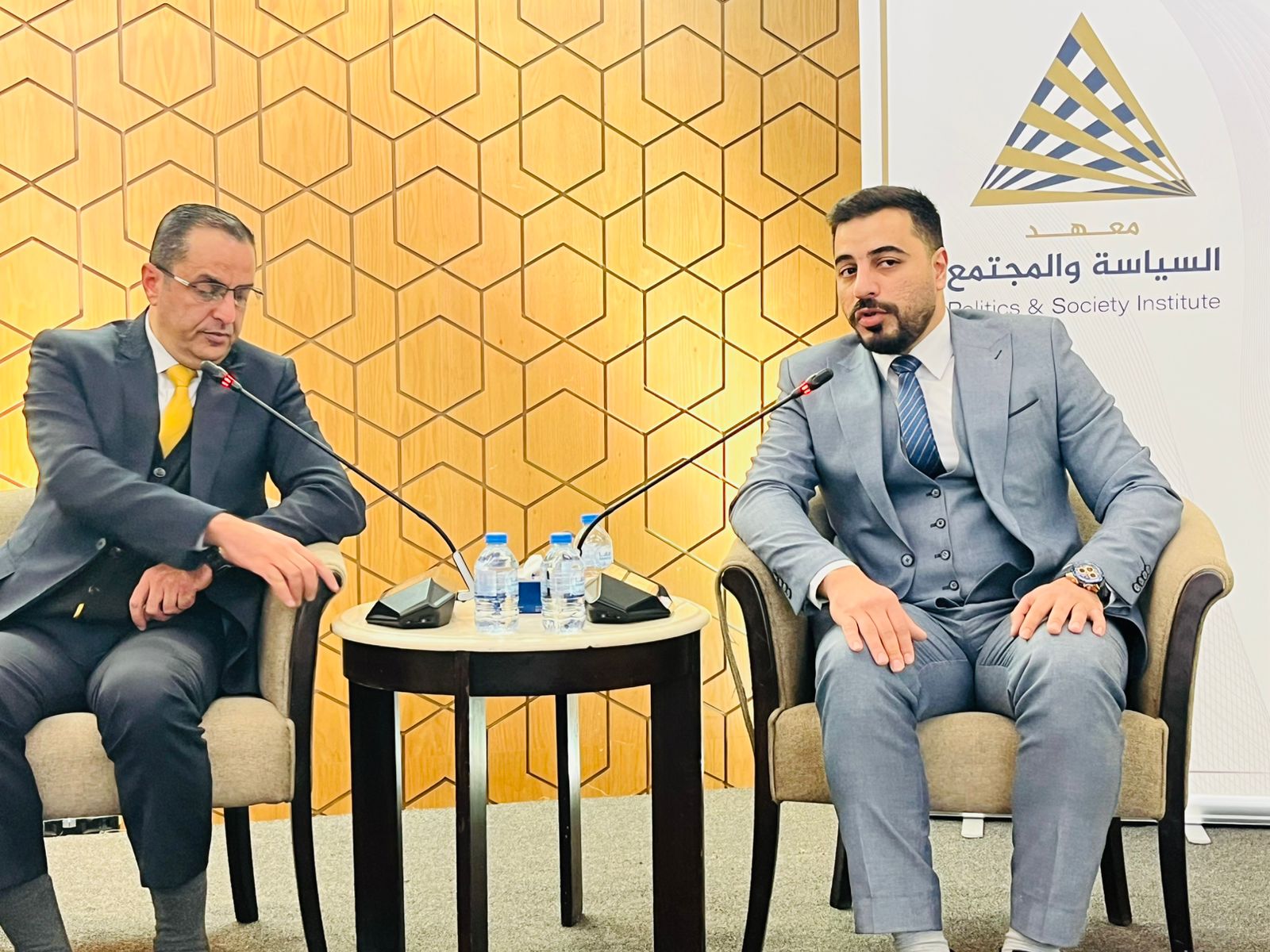 Madar Al-Saa Images 0.36505454093537004