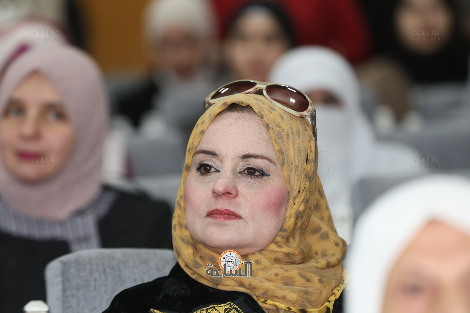 Madar Al-Saa Images 0.5401785362804752