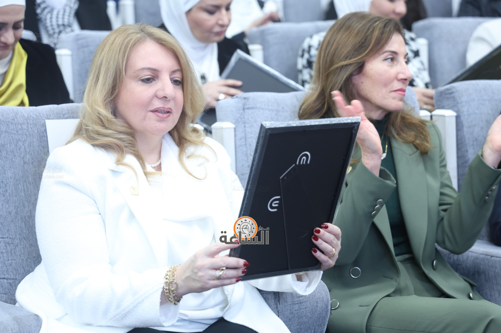 Madar Al-Saa Images 0.15568948795842852