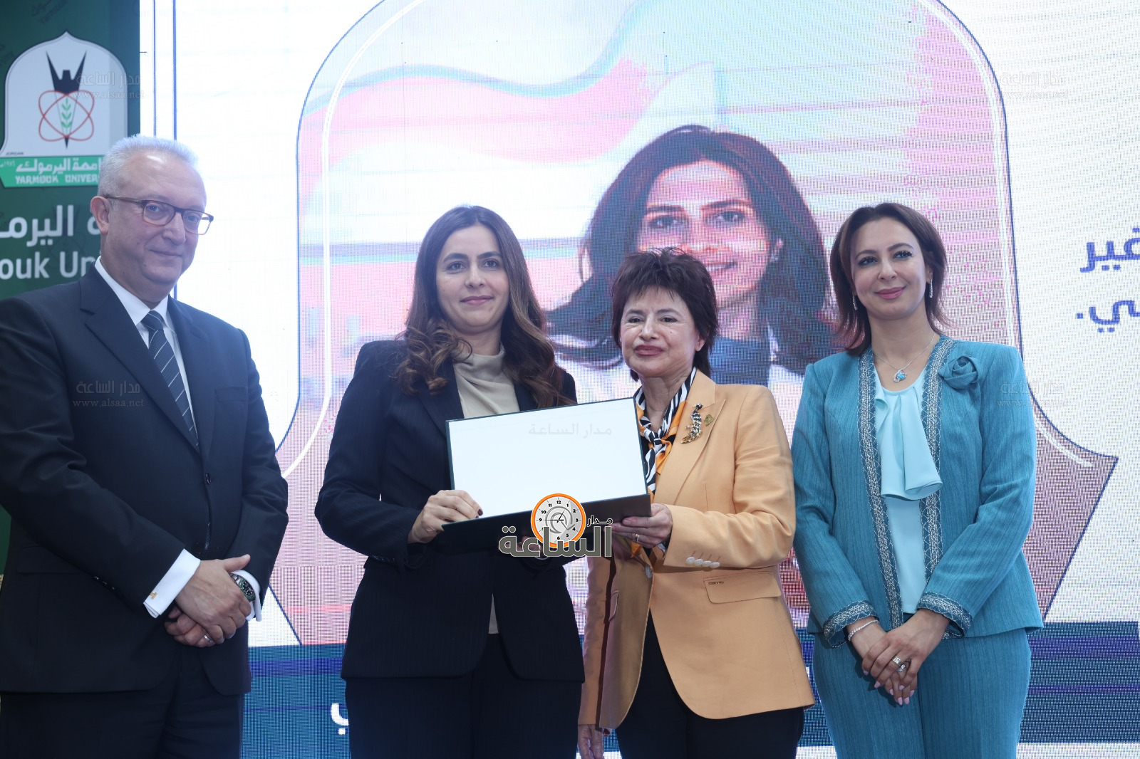 Madar Al-Saa Images 0.9384934775600338