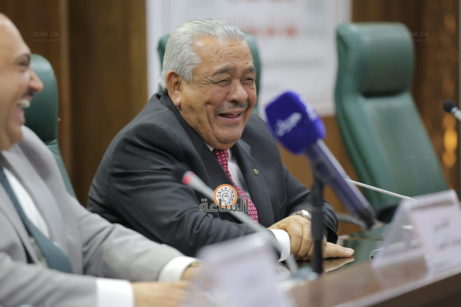 Madar Al-Saa Images 0.2412374567855604