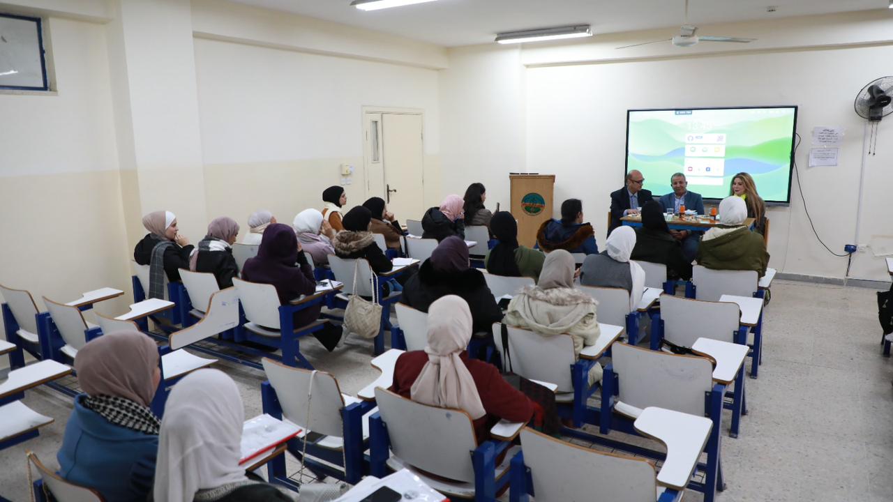 Madar Al-Saa Images 0.37430817148174067