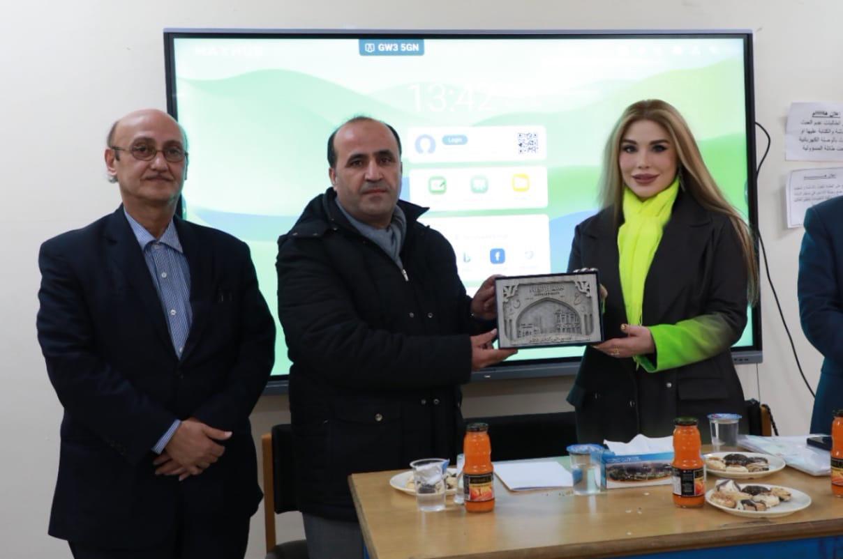 Madar Al-Saa Images 0.6601699084468764