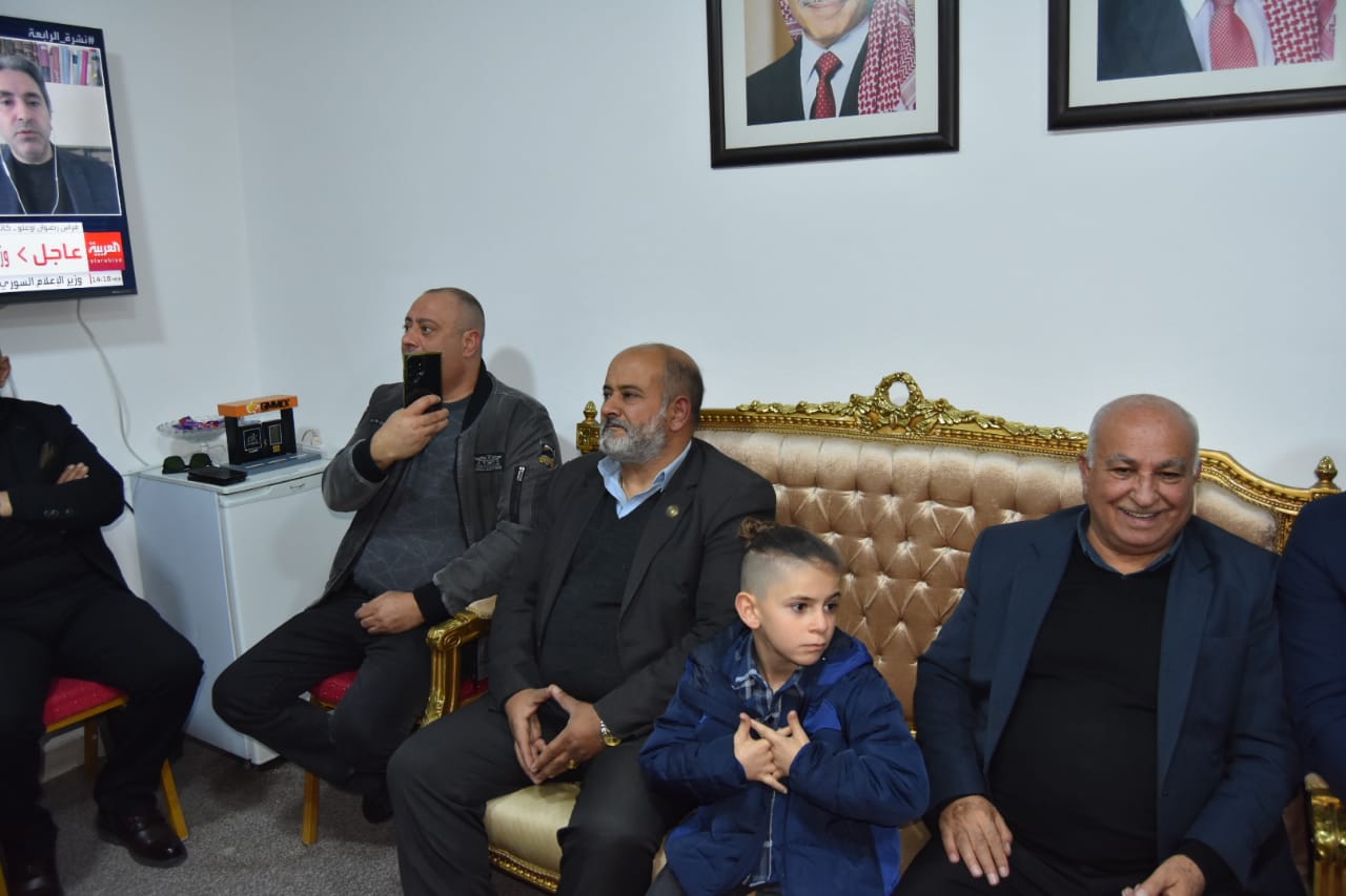 Madar Al-Saa Images 0.9282799013286045