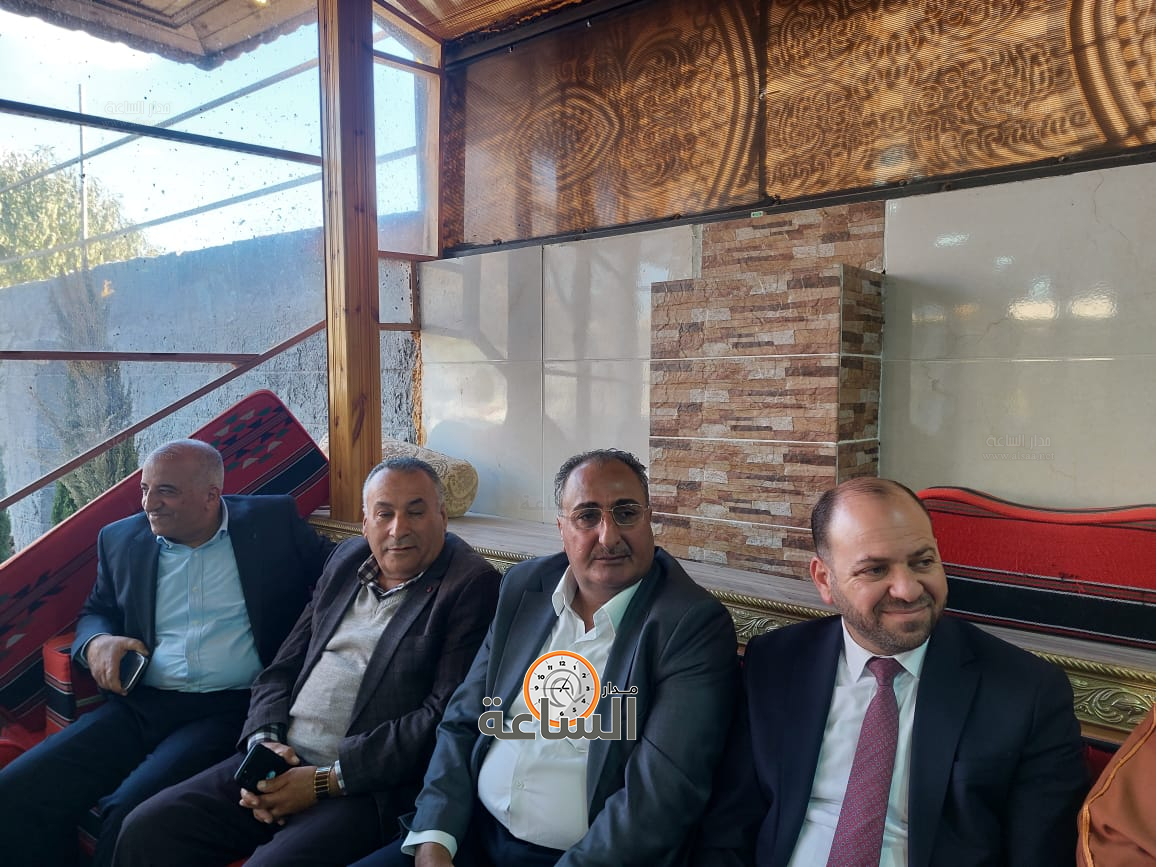 Madar Al-Saa Images 0.9840664292563148