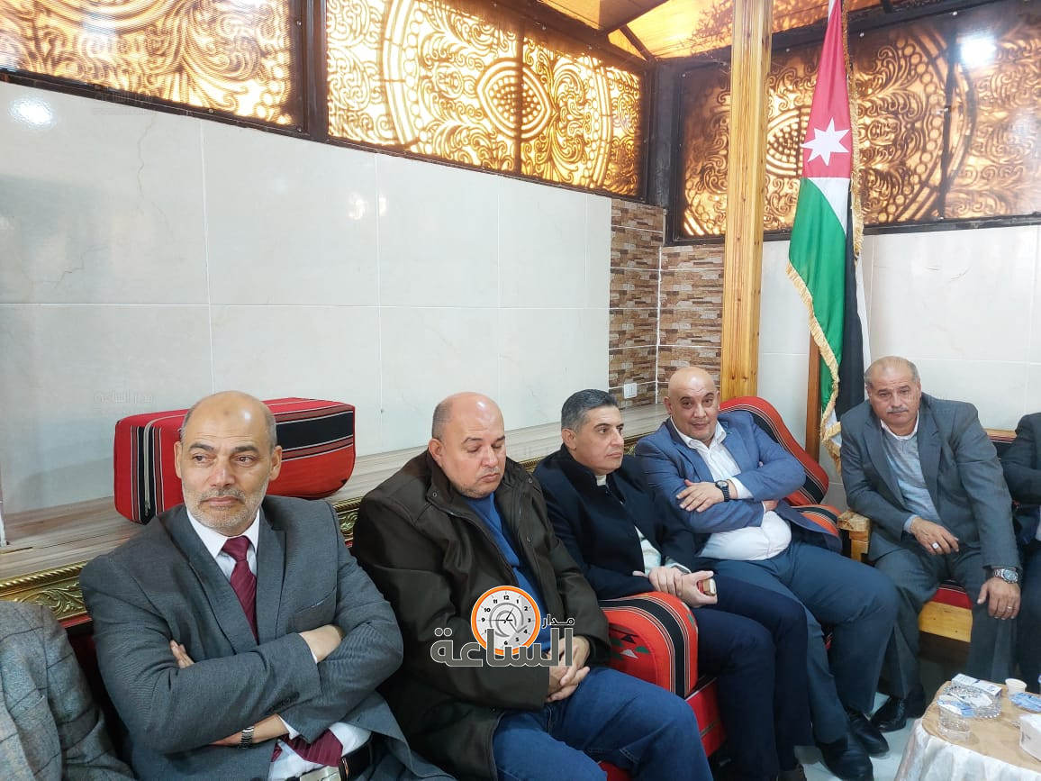 Madar Al-Saa Images 0.02216332567061774