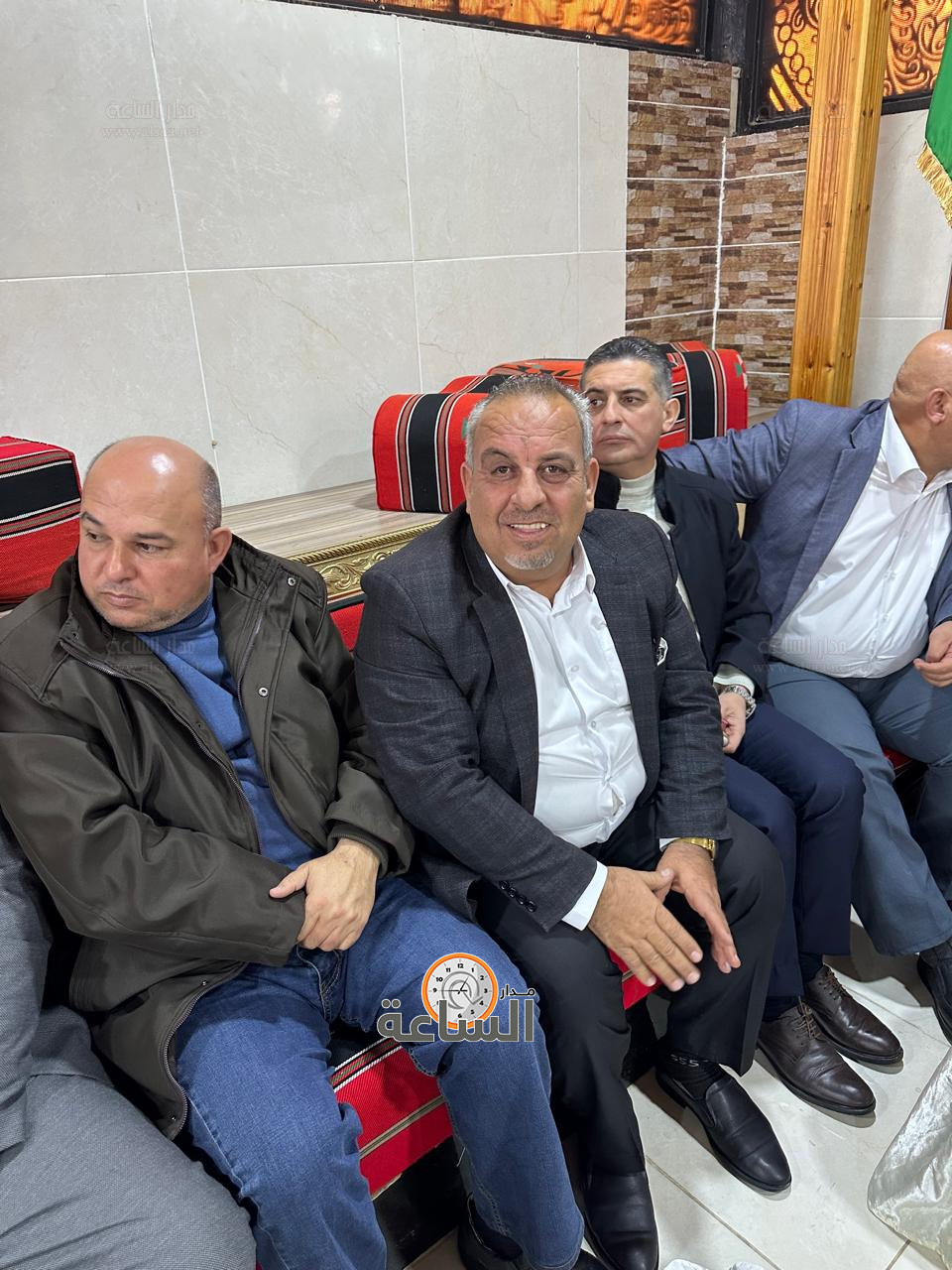 Madar Al-Saa Images 0.18839832684861357