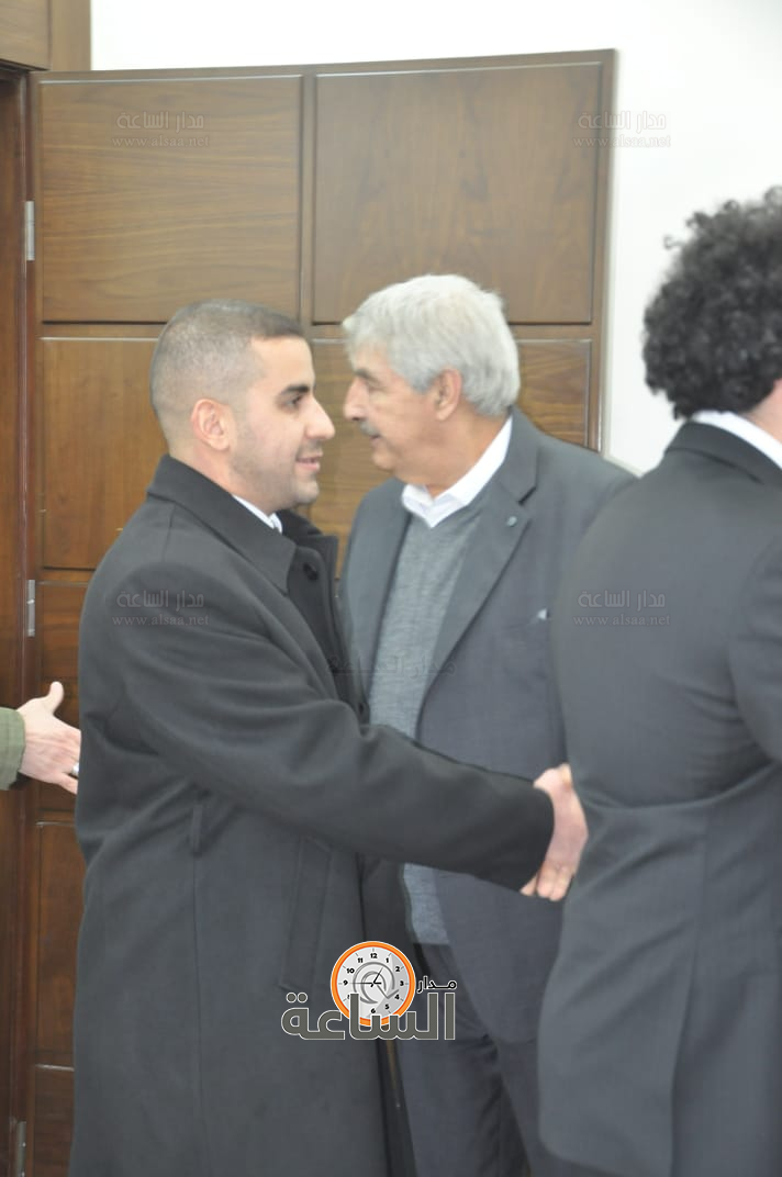 Madar Al-Saa Images 0.39299548909735016